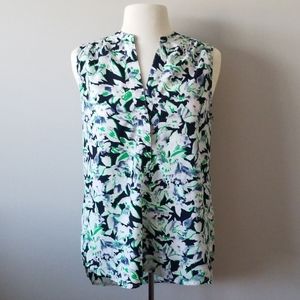 V-neck multi-colored sleeveless blouse